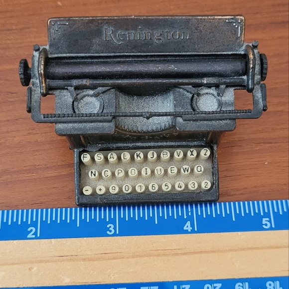 Office Vintage Remington Made In Hong Kong Typewriter Pencil